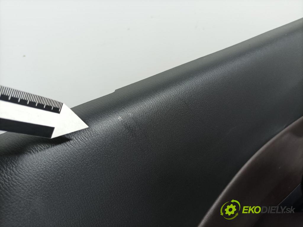 Mazda 3 2017 Tapacír: dveře Zad: levá BANG-68550