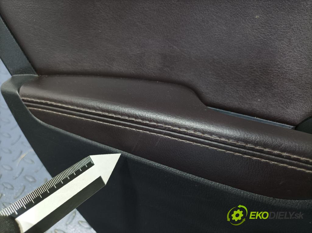 Mazda 3 2017 Tapacír: dveře Zad: levá BANG-68550