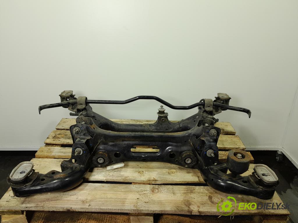 Audi Q7 2021 výztuha Pozastavenia: Zad: 01