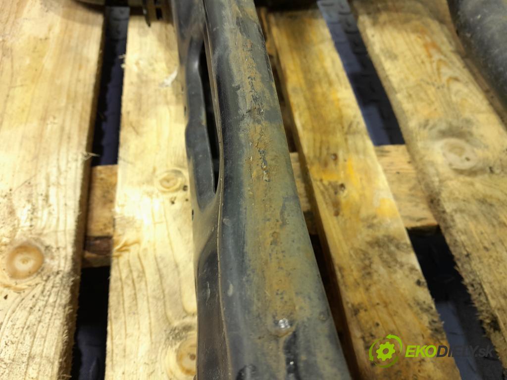 Audi Q7 2021 výztuha Pozastavenia: Zad: 01