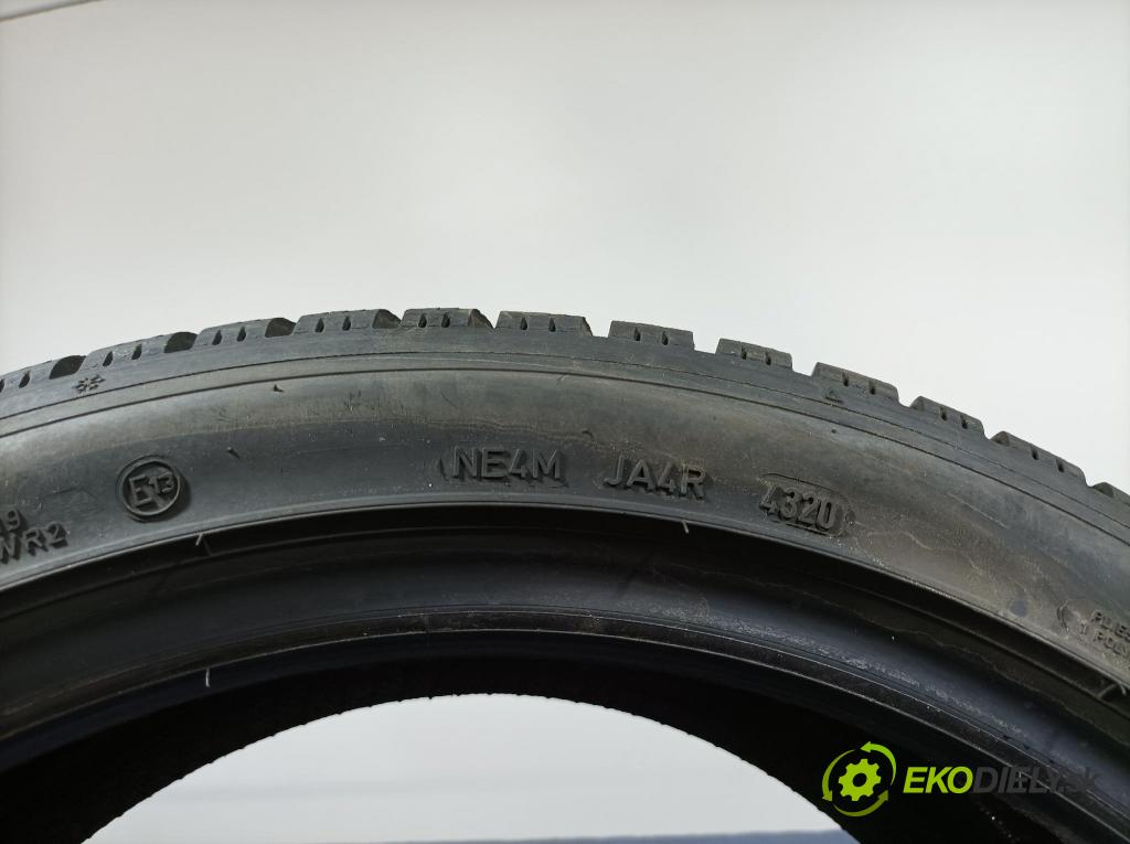 Mazda 3 2017 pneumatiky: Zima 5452000832887