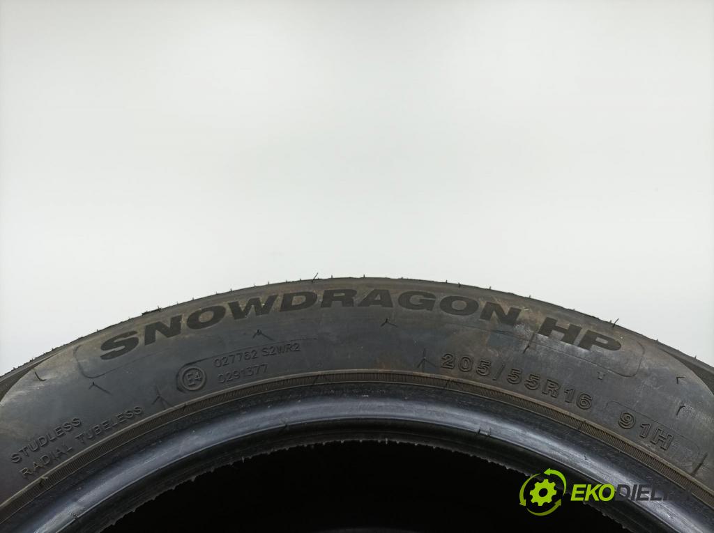 Rover 75 2004 pneumatiky: Zima 5420068624911