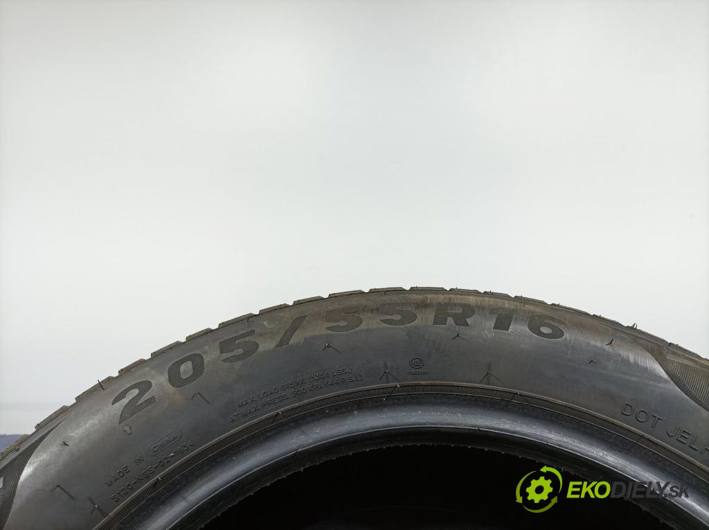 Rover 75 2004 pneumatiky: Zima 5420068624911