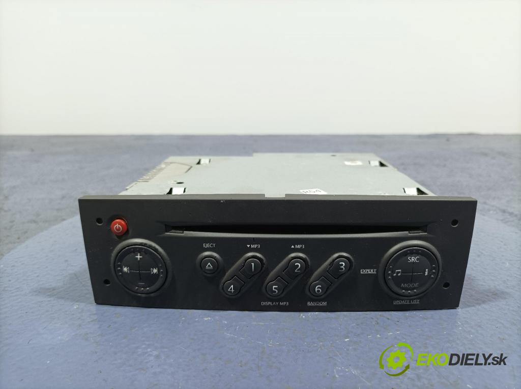 Renault Clio 2007 Radio I Navigácia: 8200633624