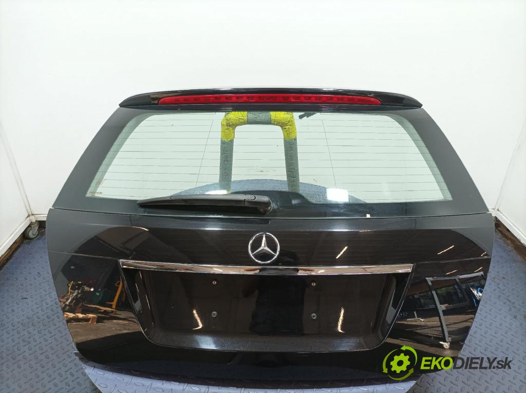 Mercedes C-klasa 2011 zadna dveře kufra: kufra: