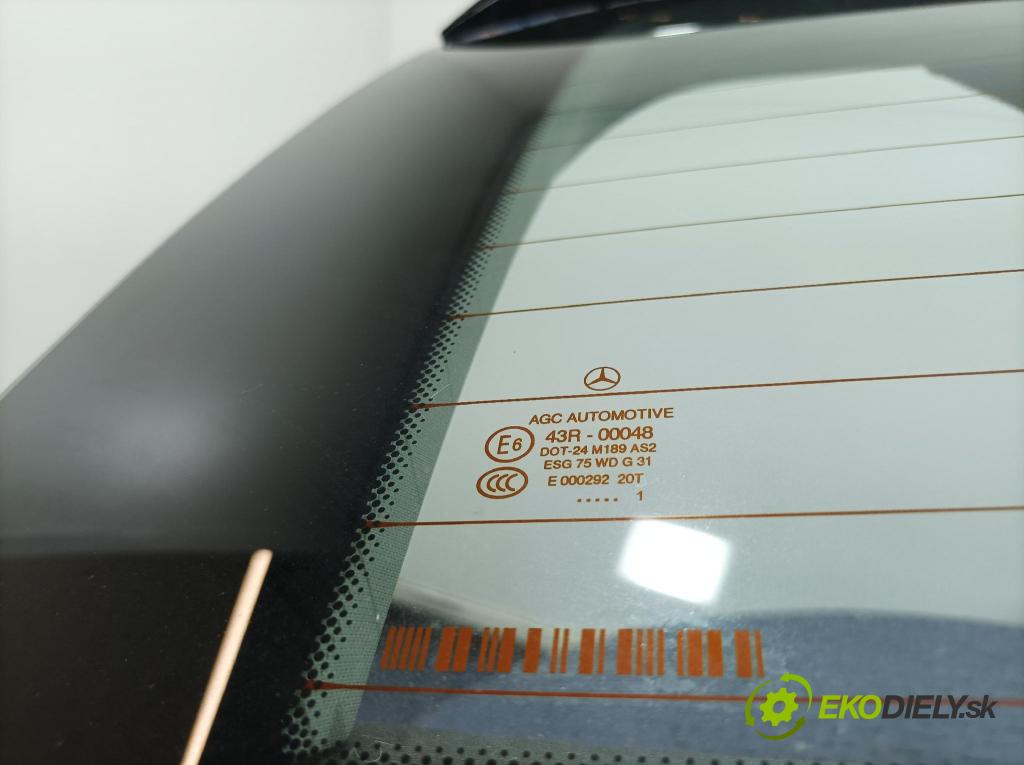 Mercedes C-klasa 2011 zadna dveře kufra: kufra: