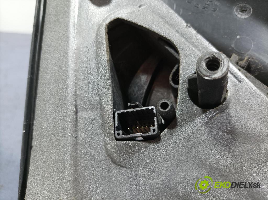 Renault Clio 2007 zpětné zrcátko prave 
