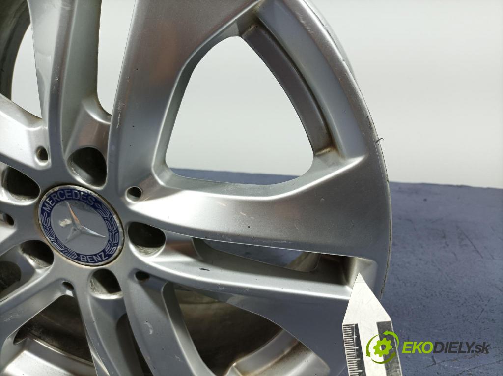 Mercedes C-klasa 2011 Ráfky Hlinikové: A2044017502