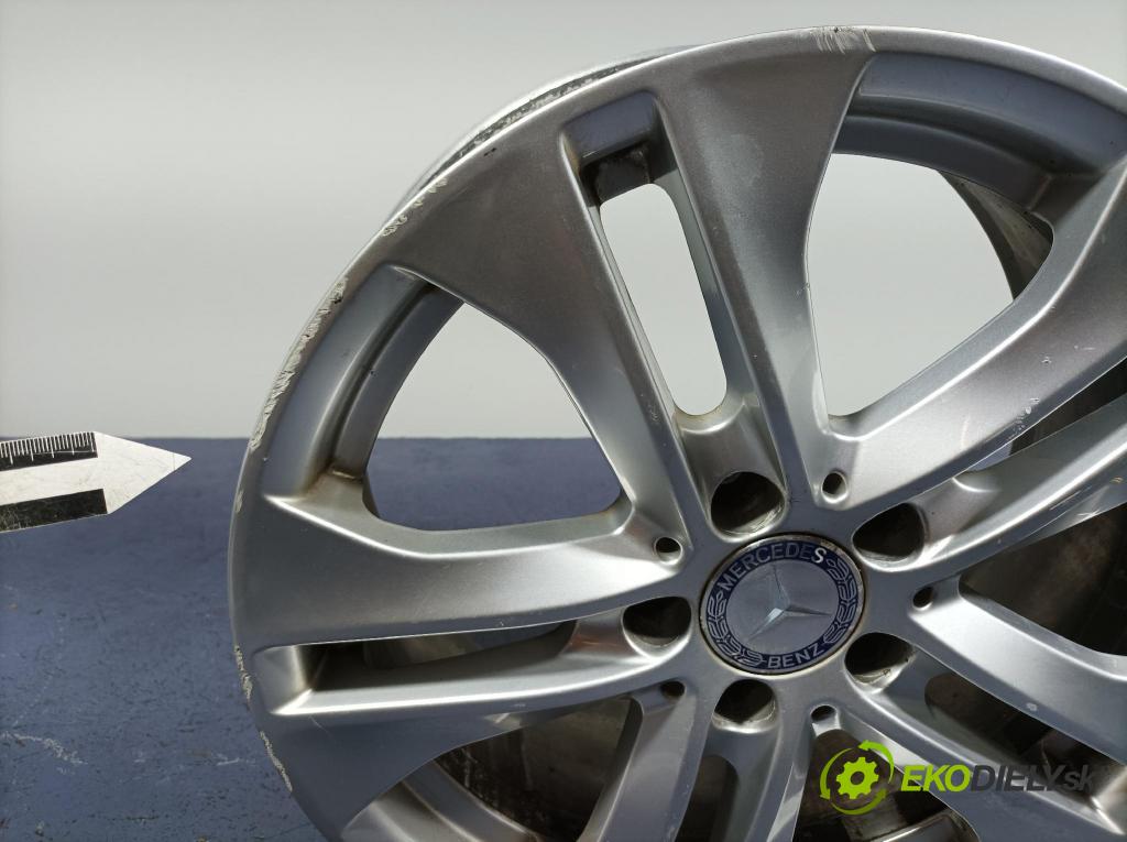 Mercedes C-klasa 2011 Ráfky Hlinikové: A2044017502