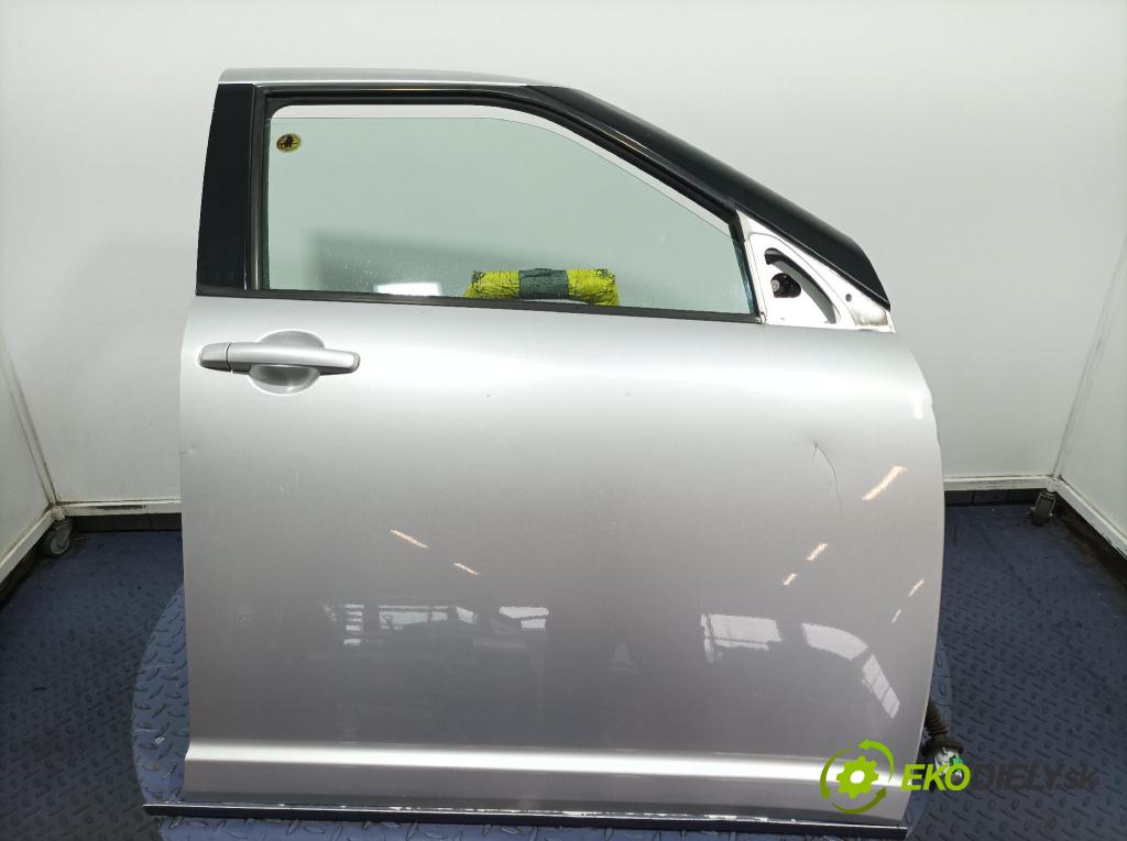Suzuki Swift 2006 dveře před prave