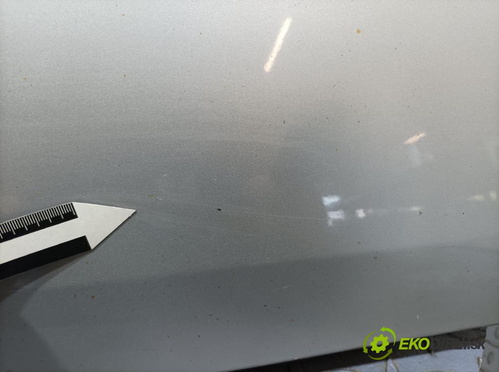 Renault Megane scenic 2006 dveře před prave