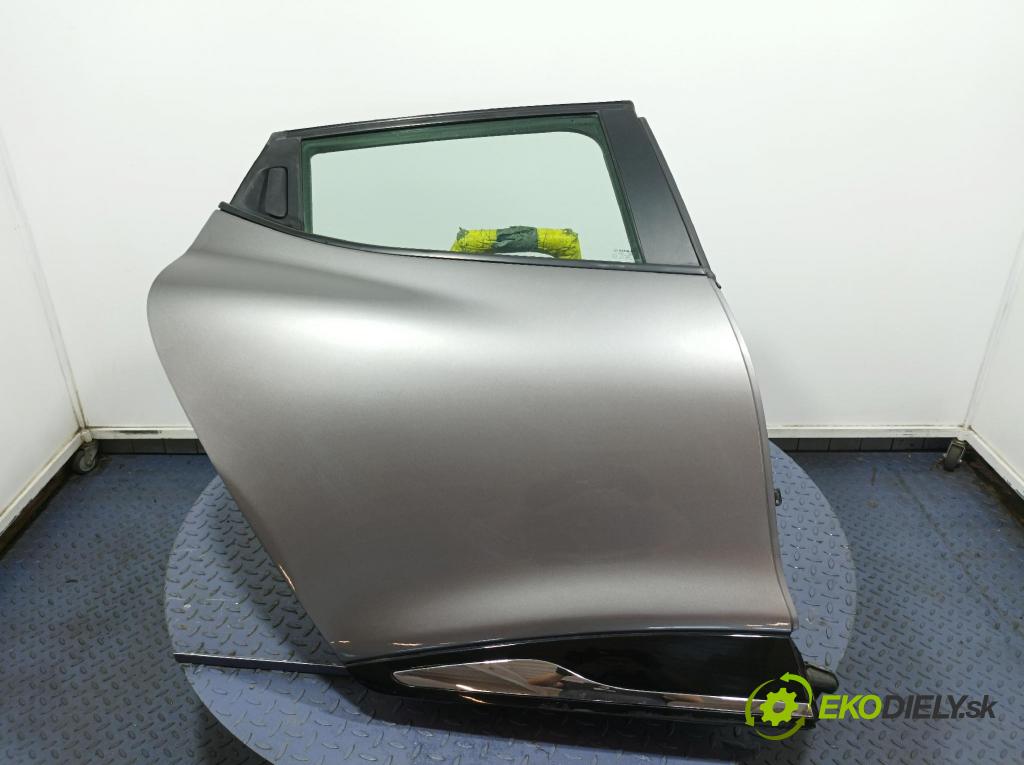 Renault Clio 2013 dveře Zad: prave