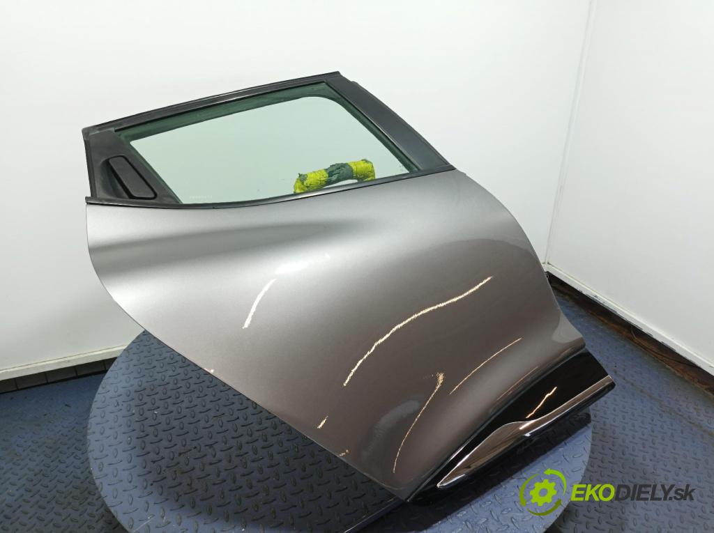 Renault Clio 2013 dveře Zad: prave