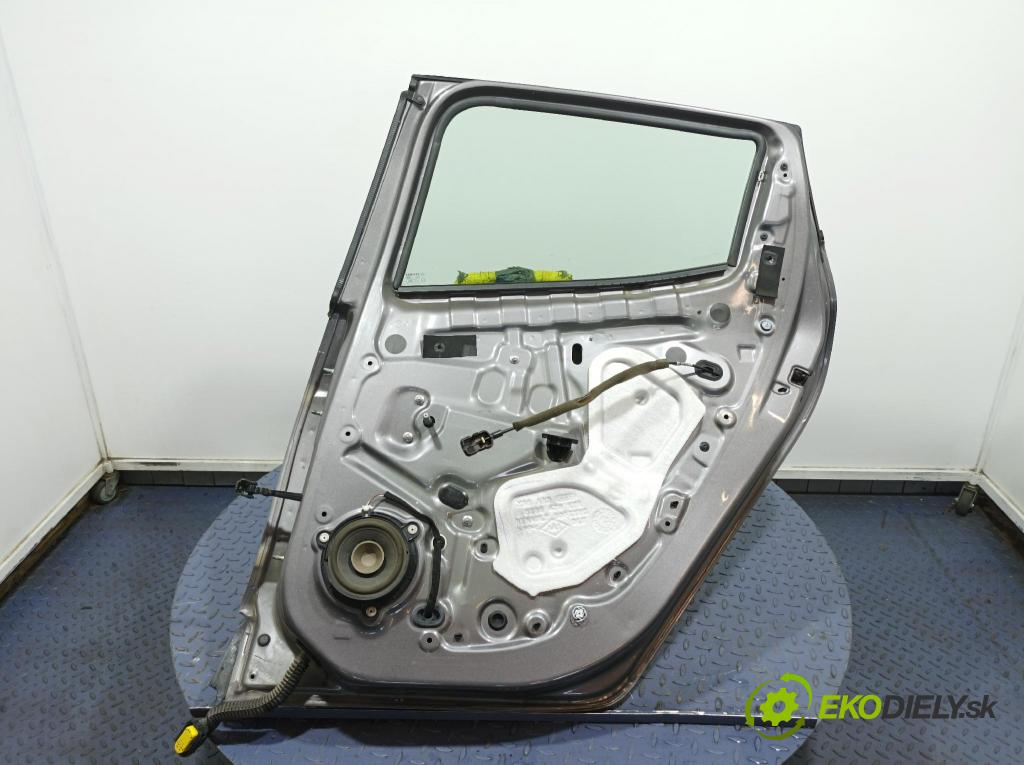 Renault Clio 2013 dveře Zad: prave