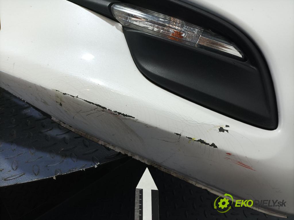 Mazda 3 2017 nárazník před