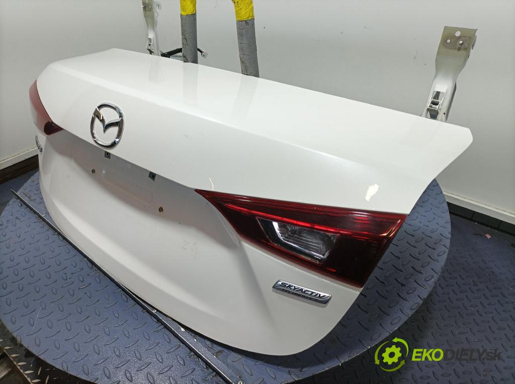 Mazda 3 2017 zadna dveře kufra: kufra: