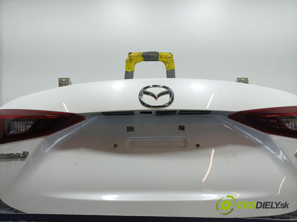 Mazda 3 2017 zadna dveře kufra: kufra: