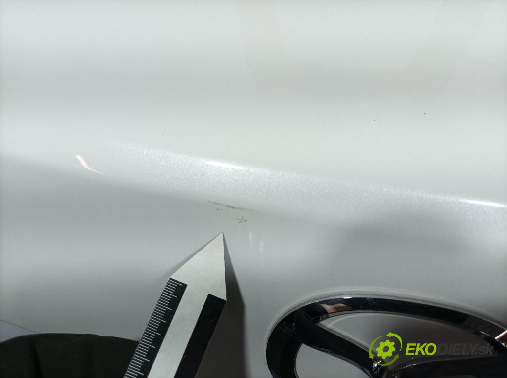 Mazda 3 2017 zadna dveře kufra: kufra: