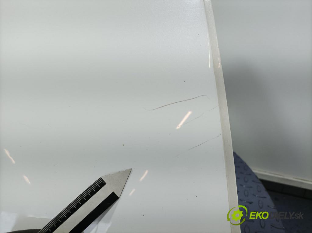 Mazda 3 2017 dveře Zad: prave