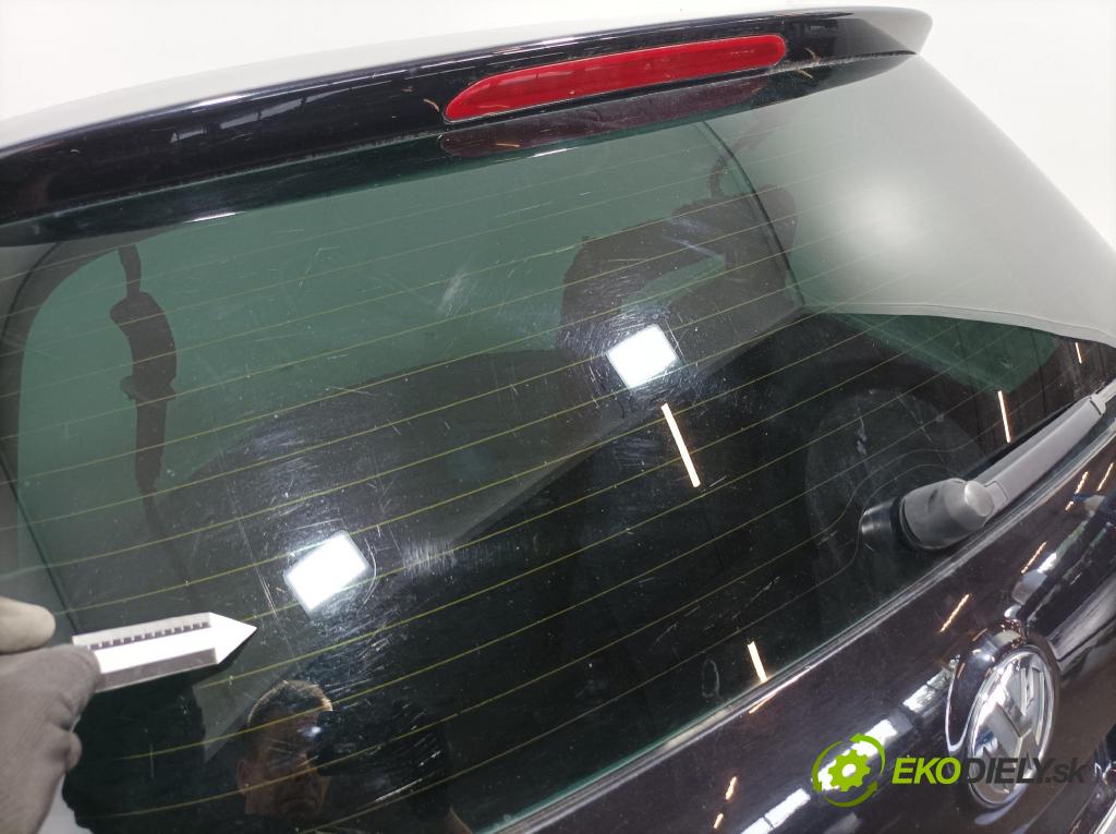 Vw Passat 2007 zadna dveře kufra: kufra: