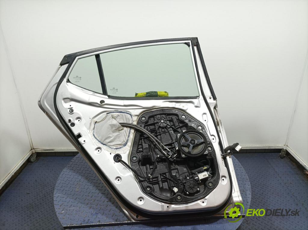 Kia Optima 2012 dveře Zad: Vlevo, odjet: