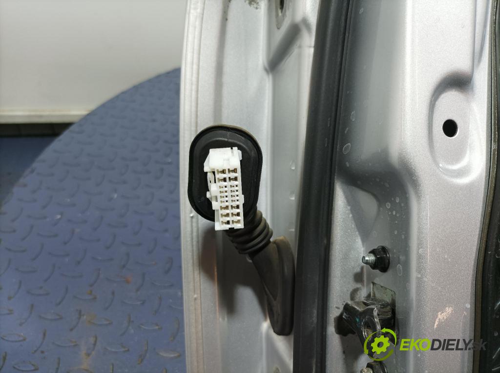 Kia Optima 2012 dveře Zad: prave 