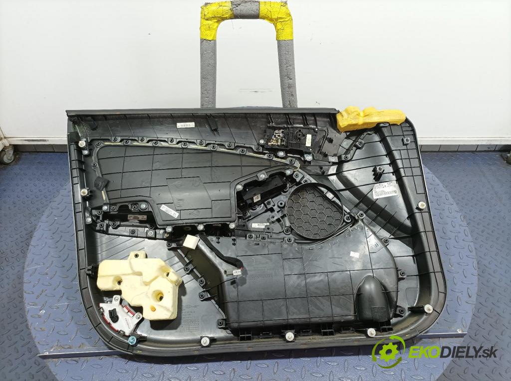 Kia Optima 2012 Tapacír: dveře před Práva: 82380-2T000