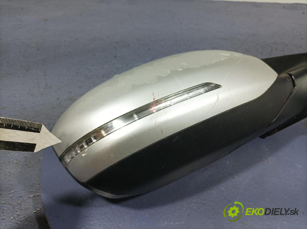 Kia Optima 2012 zpětné zrcátko prave