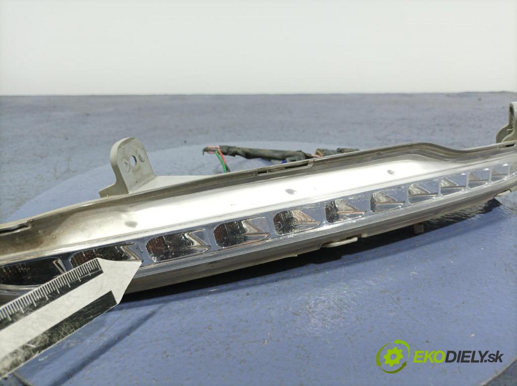 Kia Optima 2012 Halogen v pravo: 92208-2T