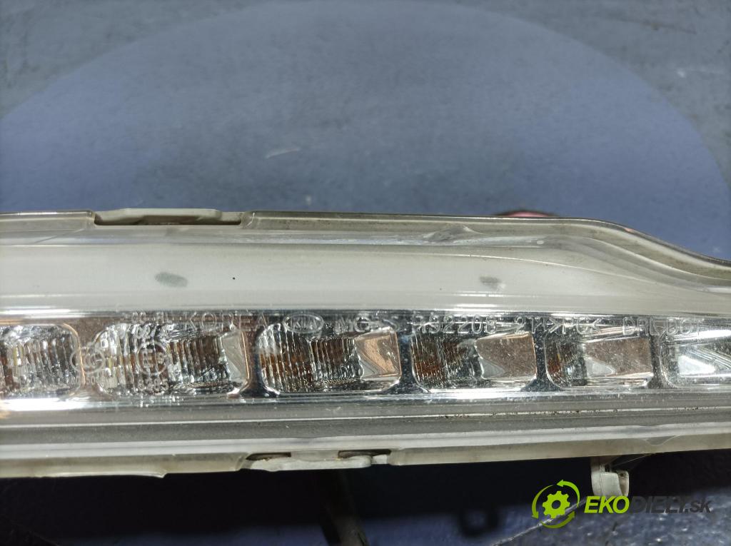 Kia Optima 2012 Halogen v pravo: 92208-2T