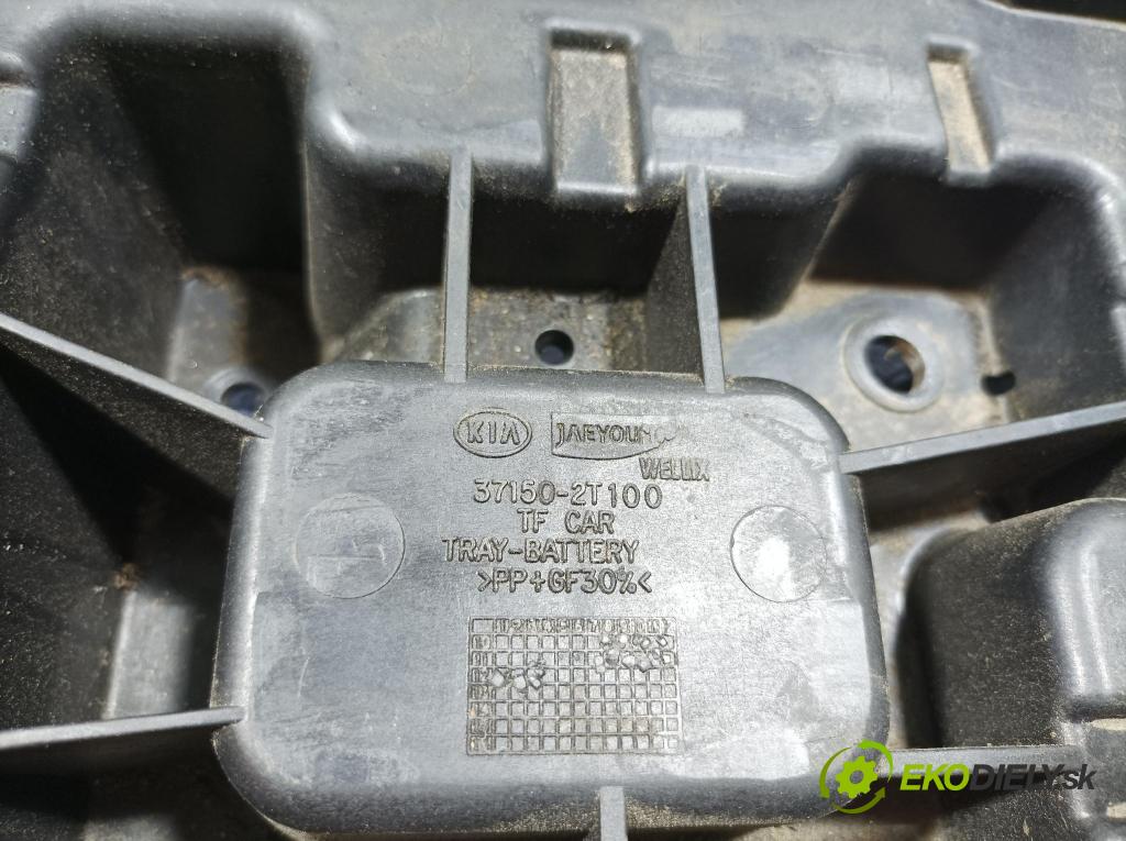 Kia Optima 2012 Základ: Akumulatora: 37150-2T100