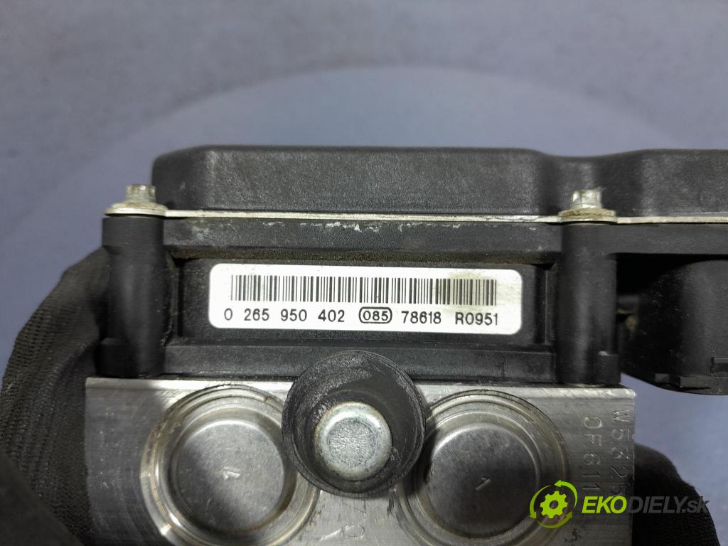 Opel Corsa 2007 čerpadlo ABS x 13236013