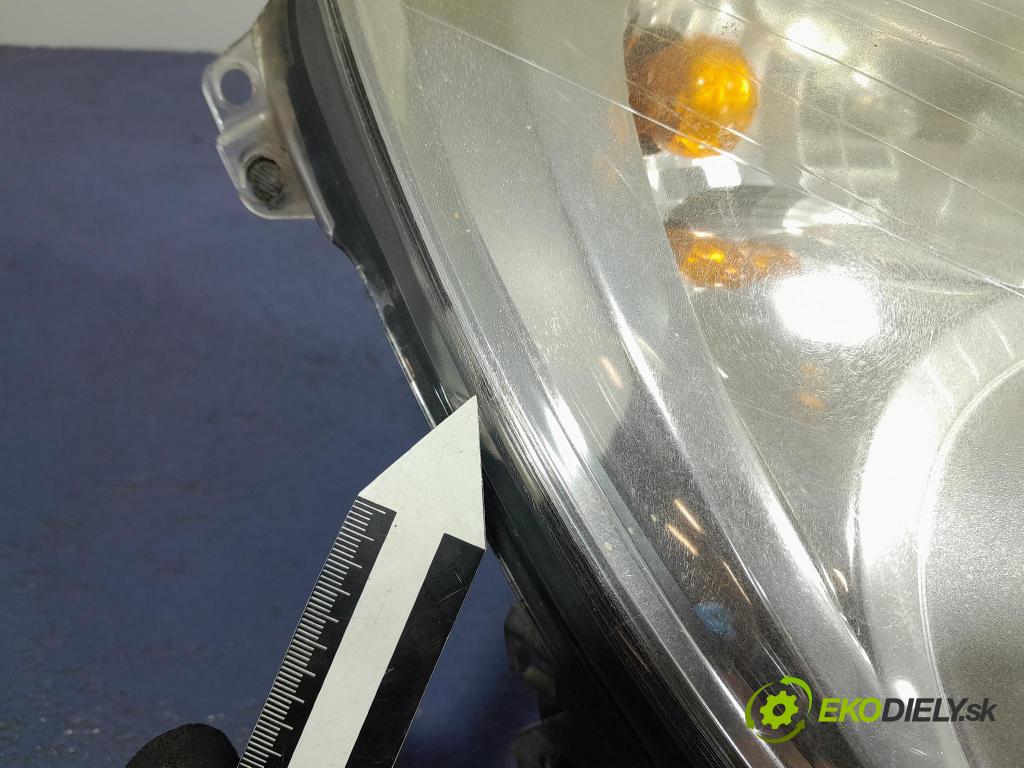Opel Corsa 2007 světlo v pravo: 13186382