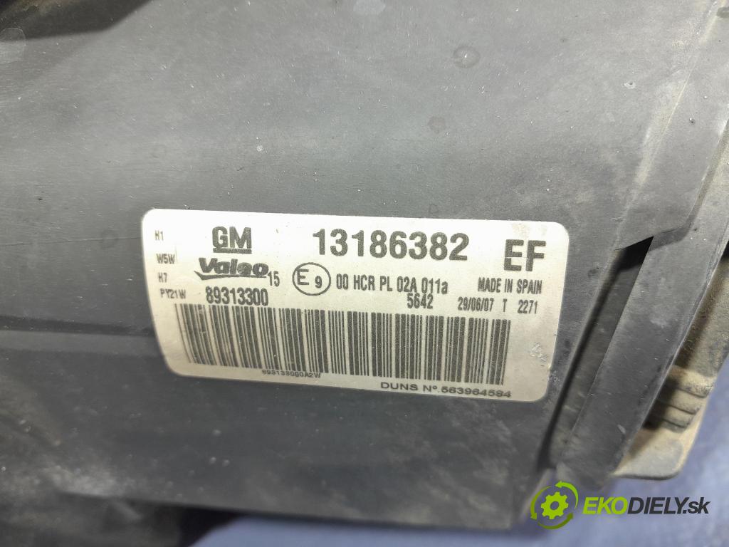 Opel Corsa 2007 světlo v pravo: 13186382
