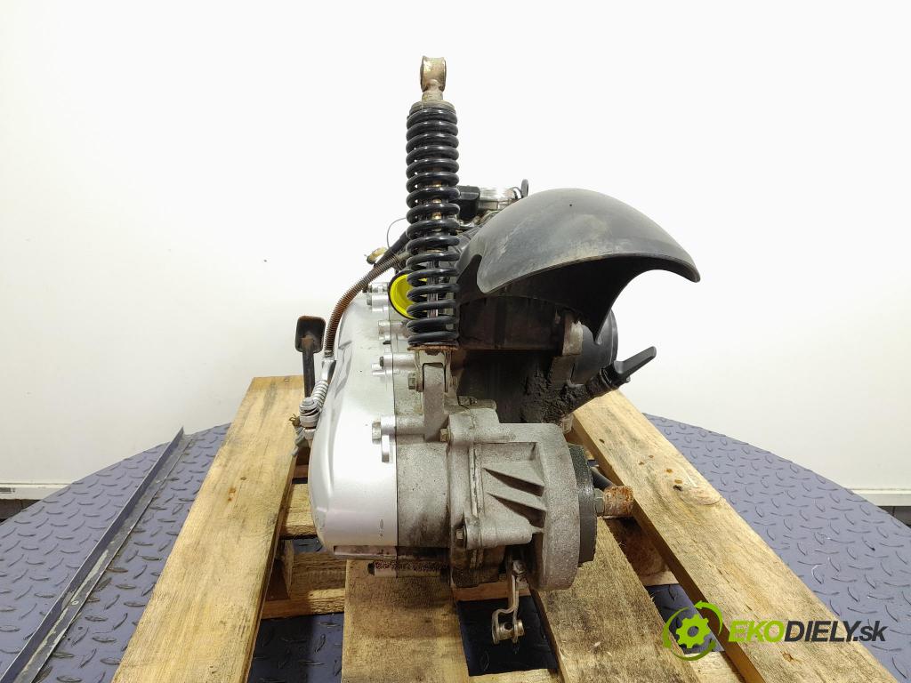 Longjia Estate 2018 motor Benzín: LJ1P370QMB