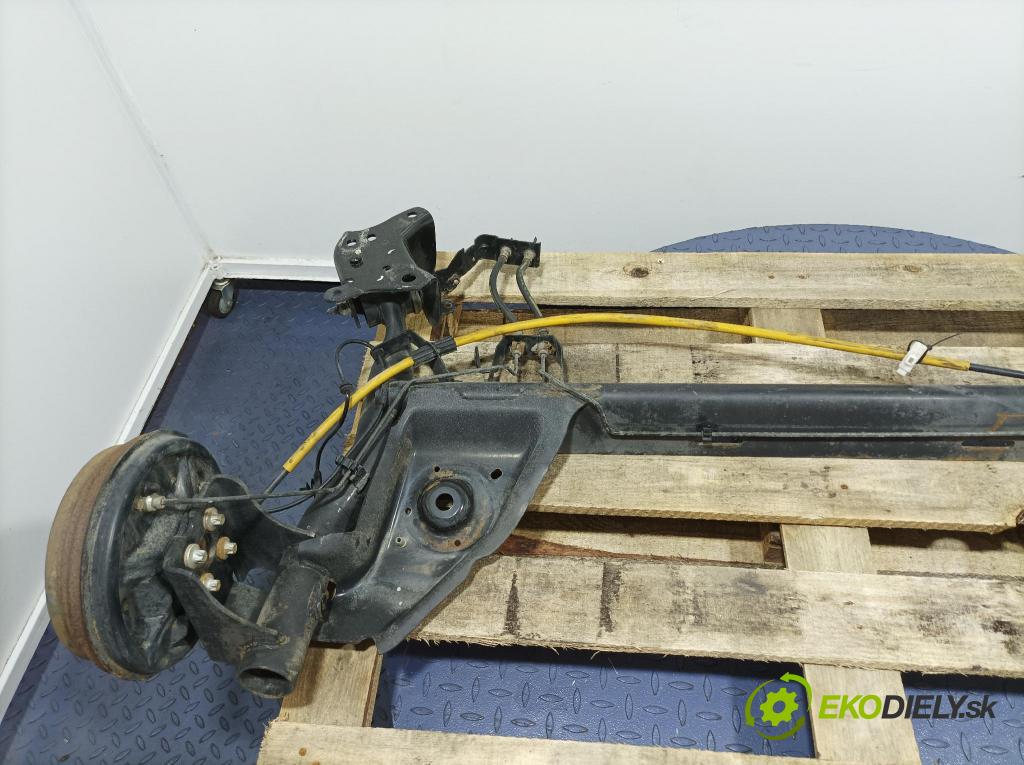 Renault Clio 2013 výztuha Pozastavenia: Zad: