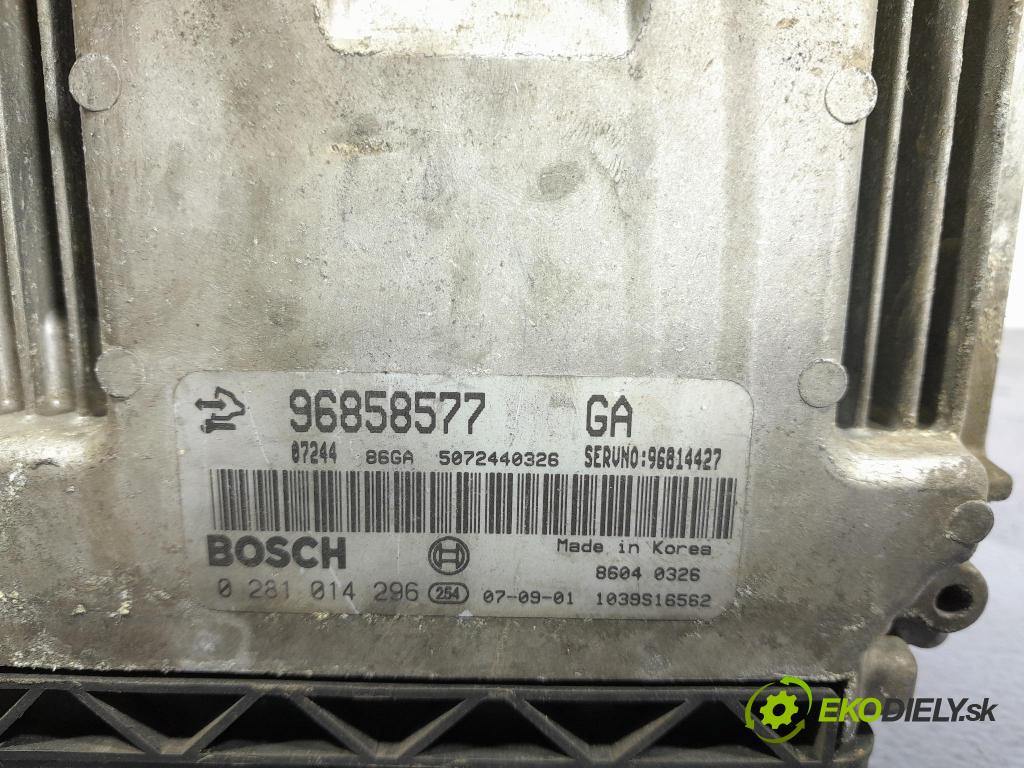 Chevrolet Captiva 2007 řídící jednotka Motor: 96858577