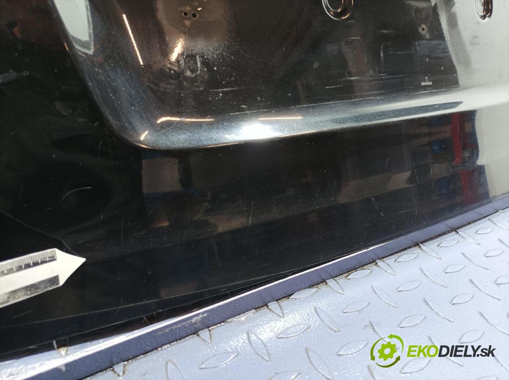 Toyota Avensis 2007 zadní dveře kufra: kufr