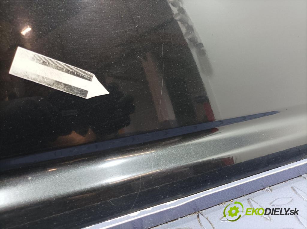 Toyota Avensis 2007 dveře před prave