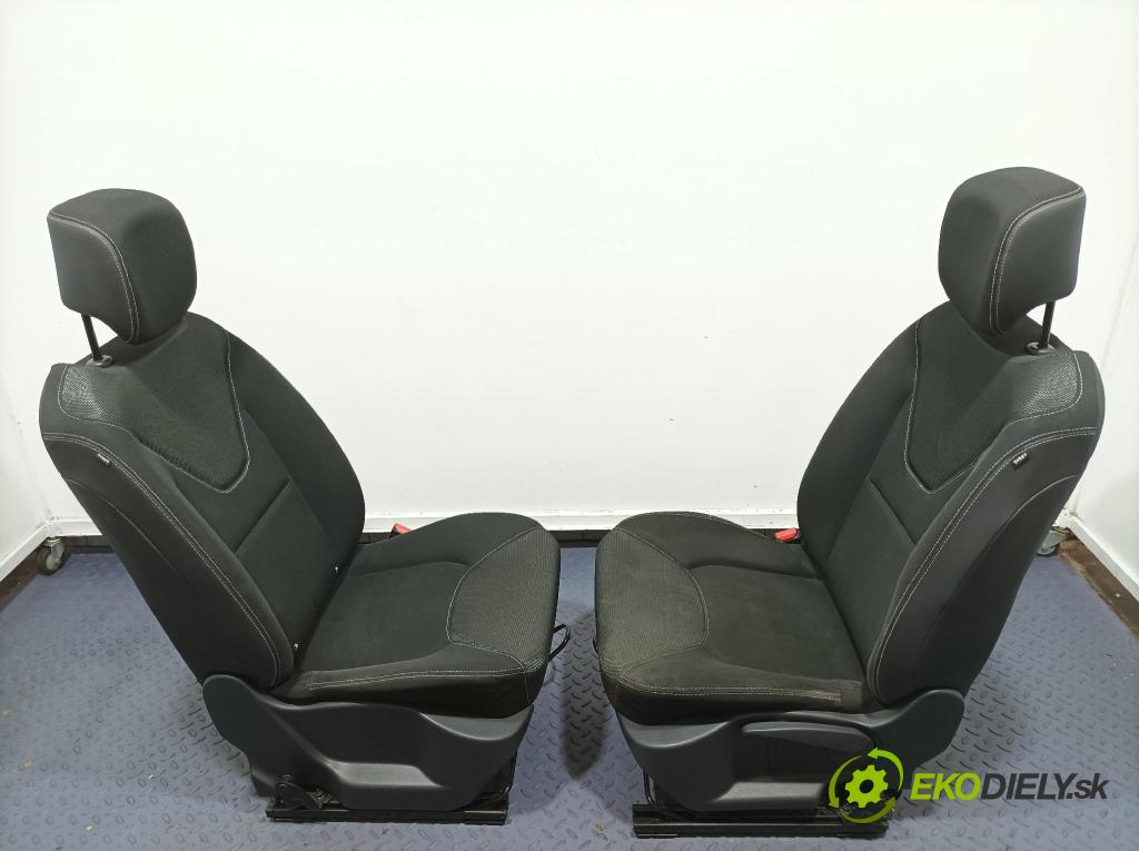 Renault Clio 2013 sedačke: Soubor.