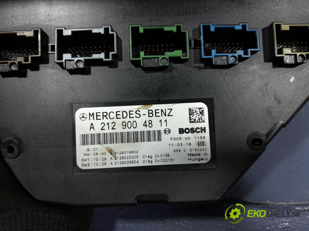 Mercedes C-klasa 2011 skrinka Poistky: A2129004811