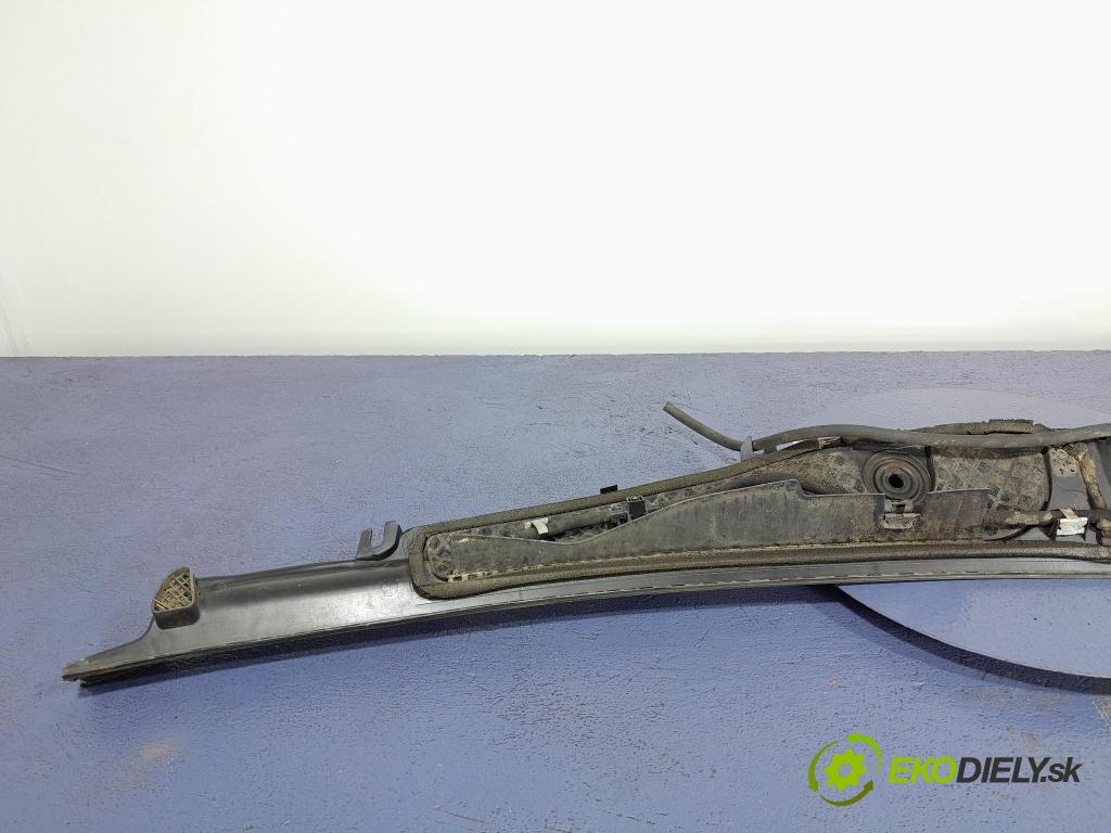 Mercedes C-klasa 2011 torpédo A2048303213