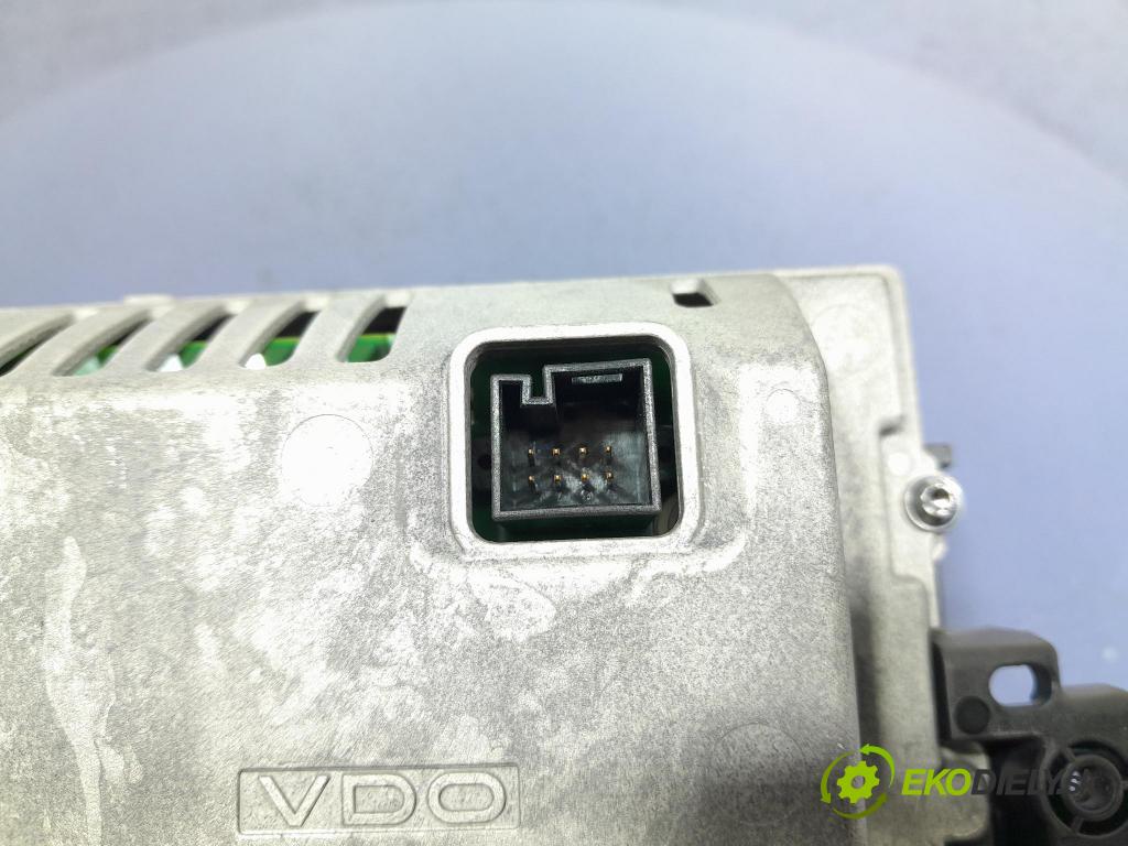 Mercedes C-klasa 2011 displej Radio / GPS A1729012800