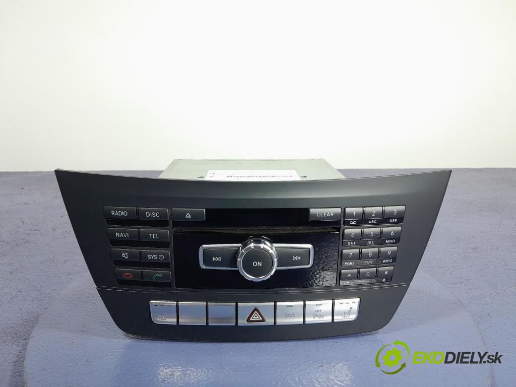 Mercedes C-klasa 2011 Radio I Navigace: A2049004306