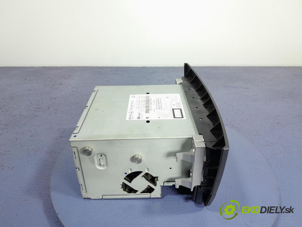 Mercedes C-klasa 2011 Radio I Navigace: A2049004306
