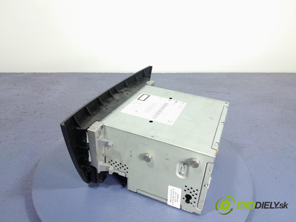Mercedes C-klasa 2011 Radio I Navigace: A2049004306