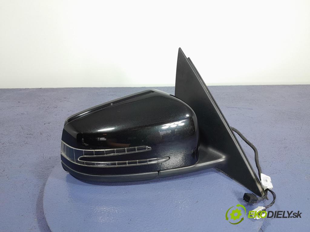 Mercedes C-klasa 2011 zpětné zrcátko prave