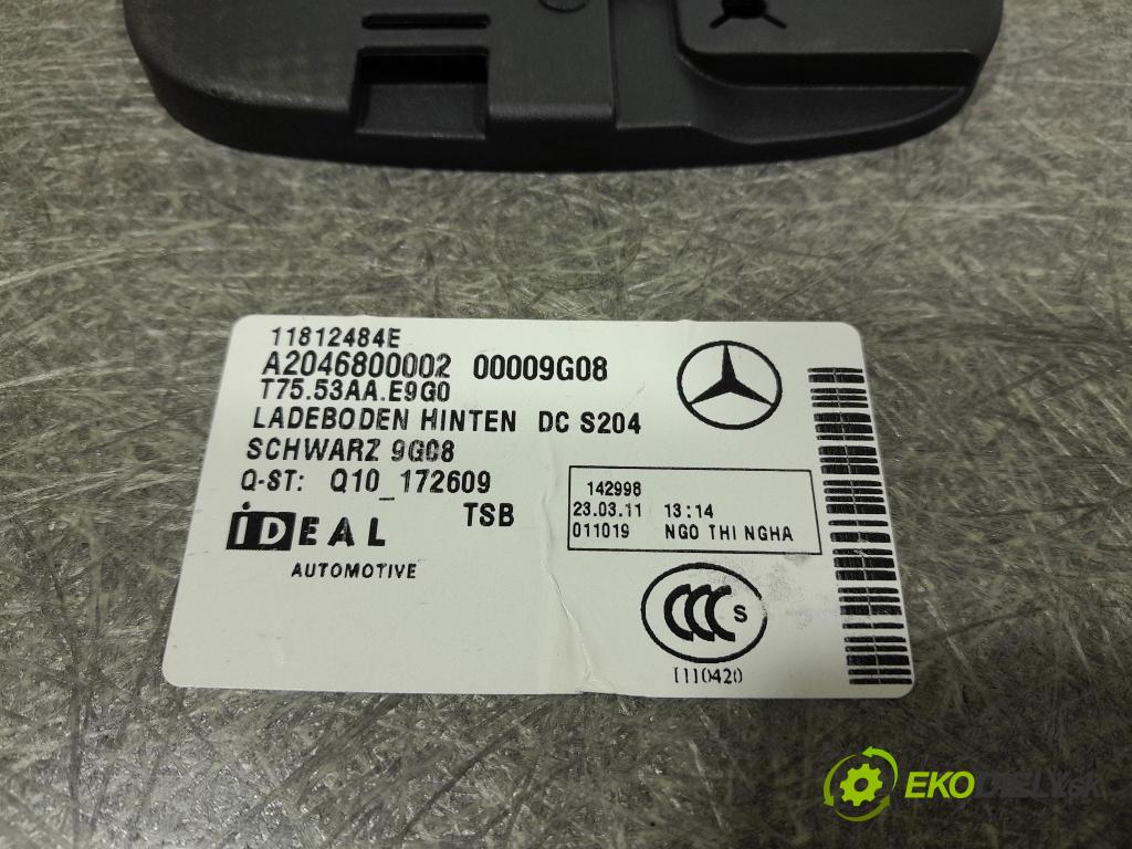 Mercedes C-klasa 2011 koberec do auta A2046800002