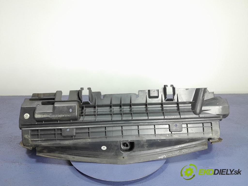 Mercedes C-klasa 2011 Vstup: Vzduch: A2045050430