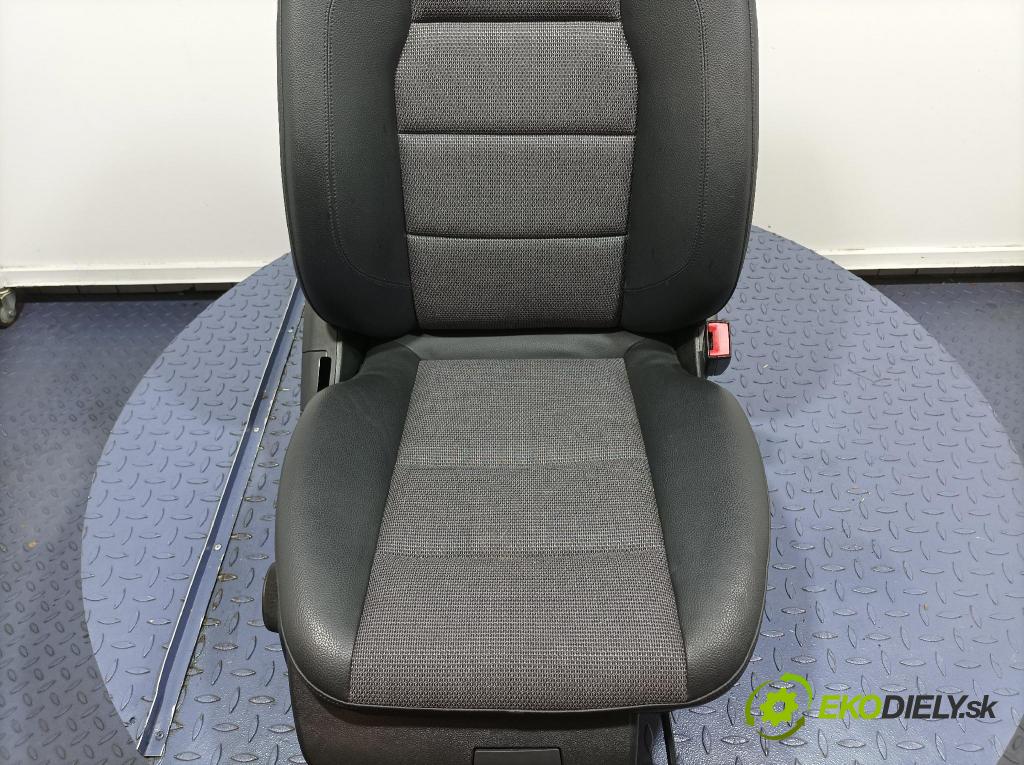 Mercedes C-klasa 2011 Sedadlo spolujezdce